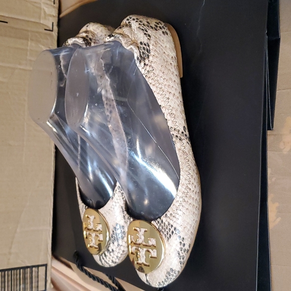 Tory Burch Reva Python skin leather Flats - Picture 2 of 16